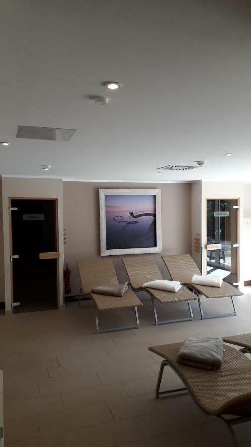 3 Zimmer Ferienwohnung Haus Meeresblick Mit Meerblick A005 Mit Suedterrasse Und Strandkorb بابي المظهر الخارجي الصورة